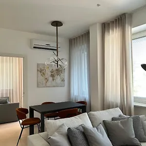 https://imhome-via-torino.it-lombardy.com